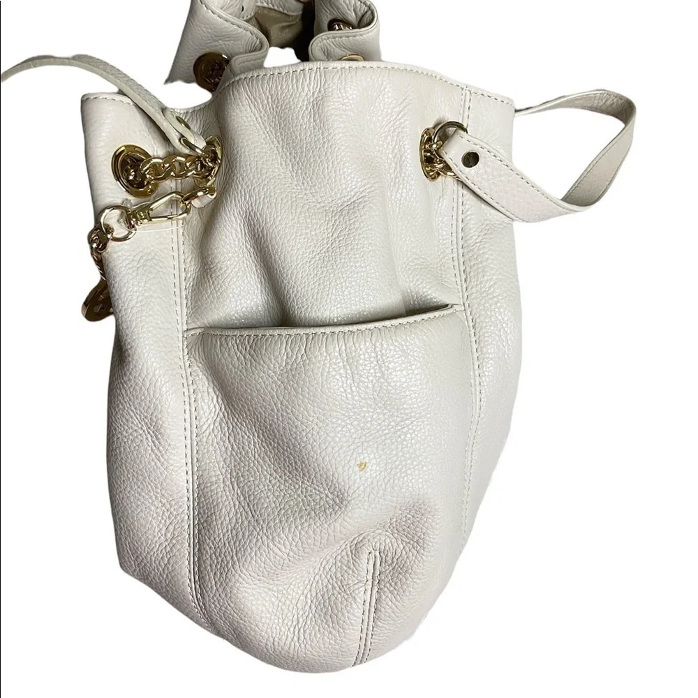 Michael Kors Jet Set Large Drawstring Chain Bag